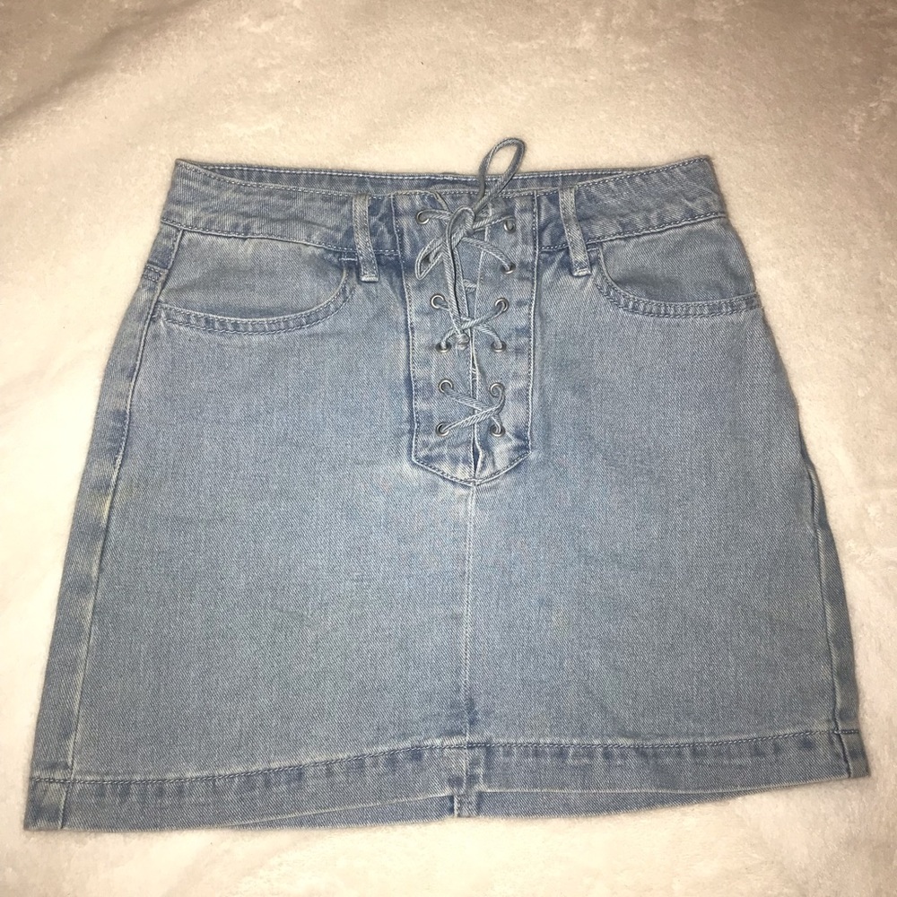 Kendall and Kylie lace up mini skirt